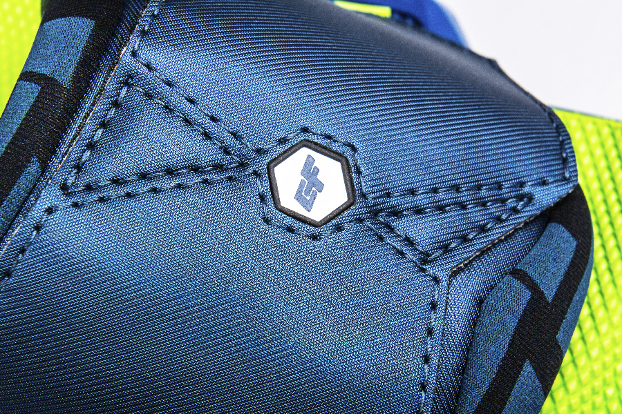 CrazyFly Hexa 2020 Bindung 1 CrazyFly Hexa Kiteboarding Bindung Material